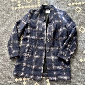 Old Navy blue plaid medium weight jacket. Size XS